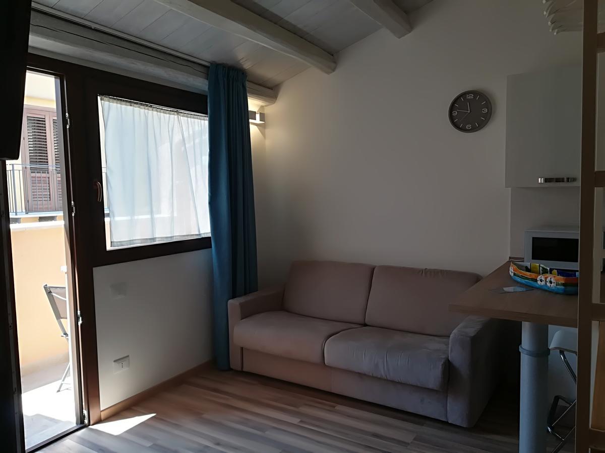 קאסטלמארה דל גולפו Residence Mareluna מראה חיצוני תמונה